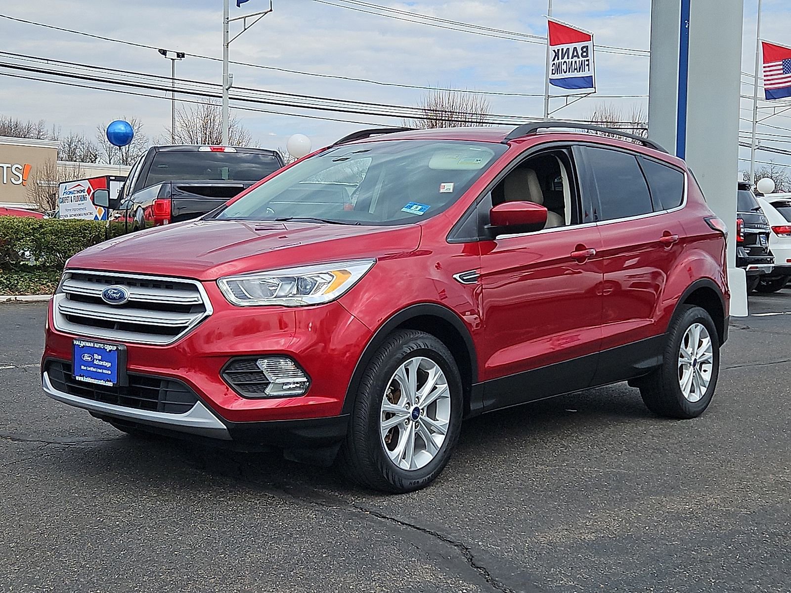 Used 2018 Ford Escape SEL image 3