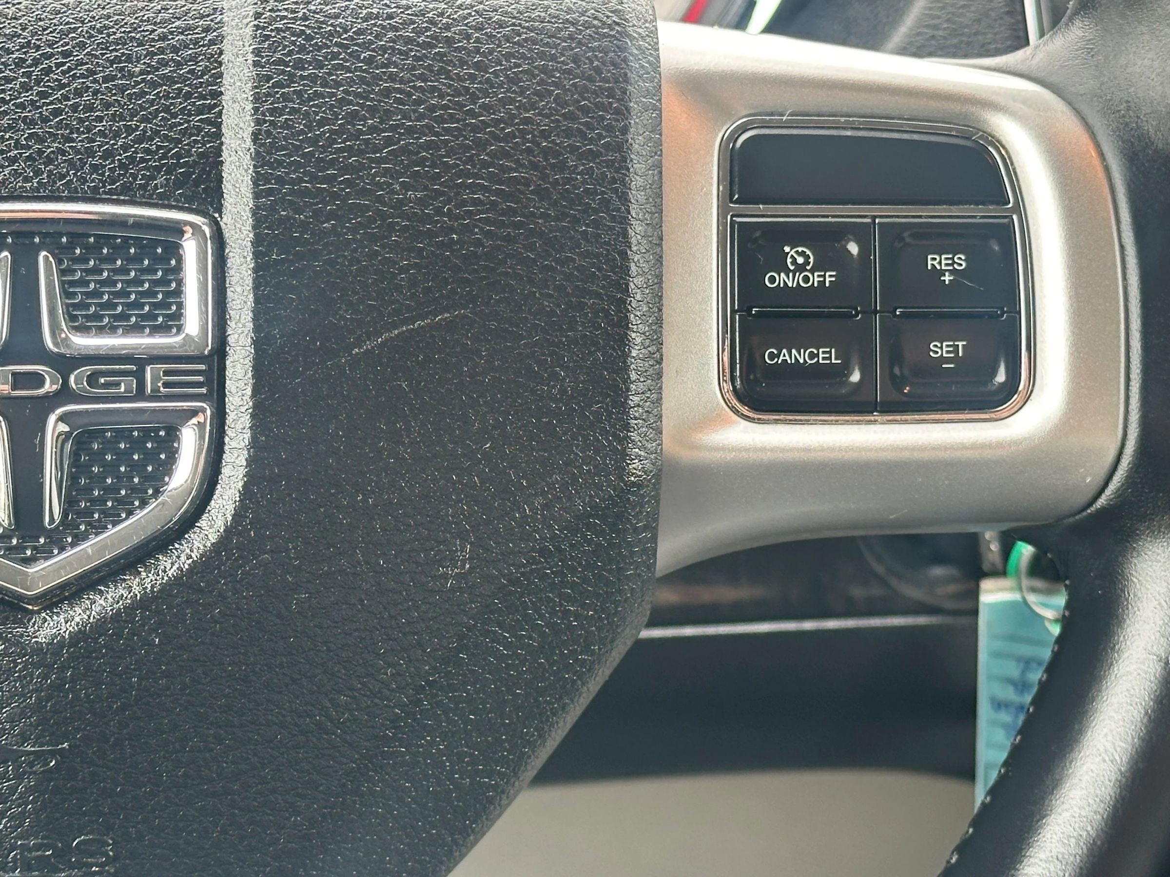 Used 2014 Dodge Grand Caravan SXT w/ Rear Park Assist Package image 24