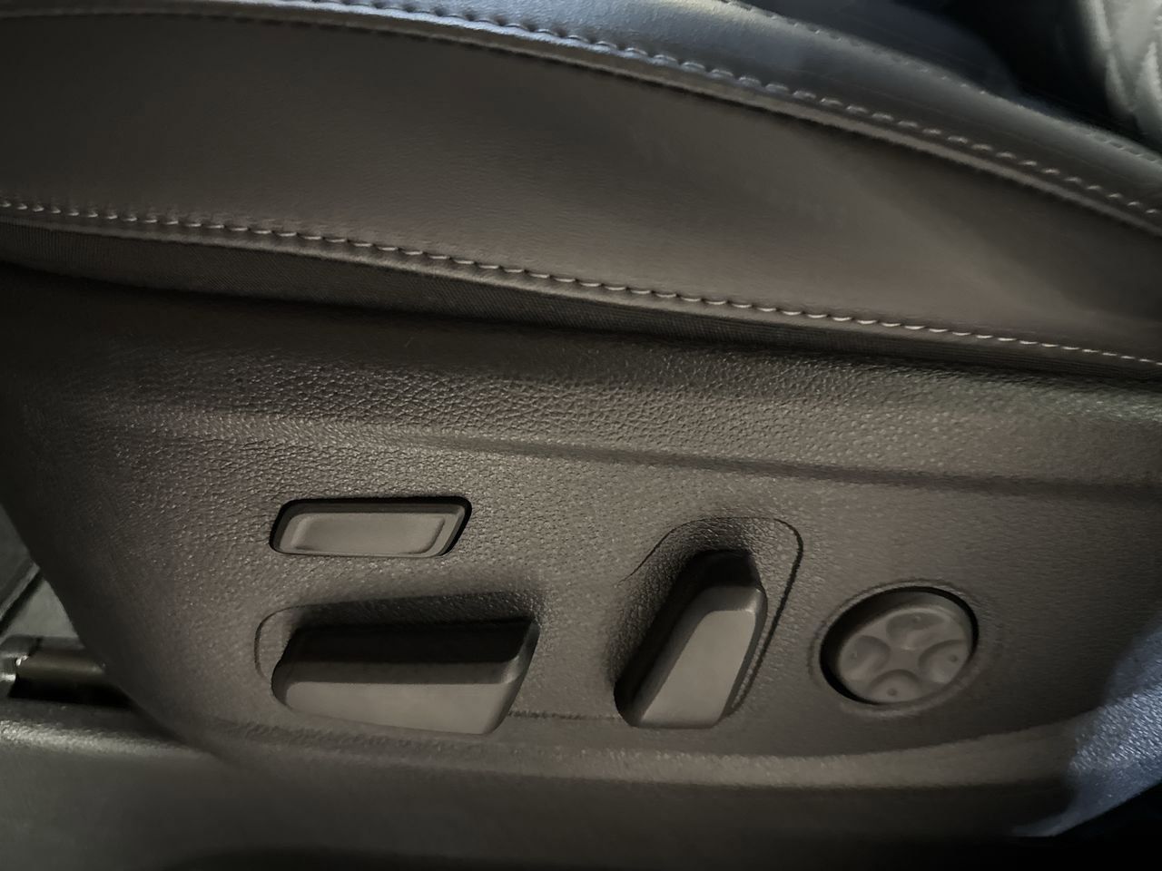 Used 2025 Kia Telluride SX Prestige X-Line image 17