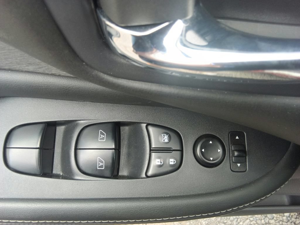 Used 2021 Nissan Murano SV FWD image 18