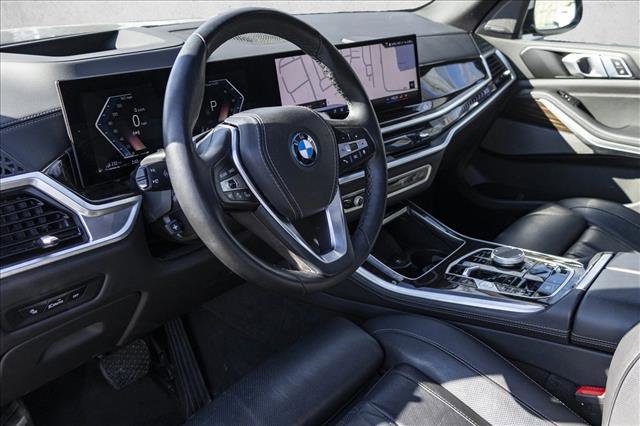 Used 2025 BMW X5 xDrive50e image 10