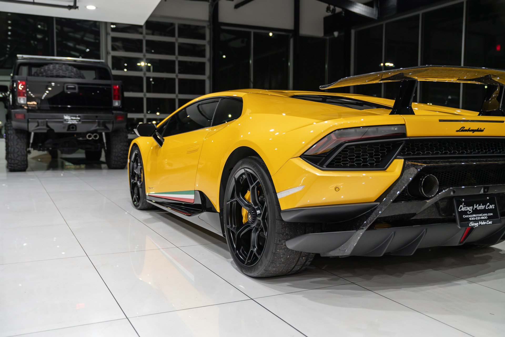 Used 2018 Lamborghini Huracan Performante AWD/4WD image 34