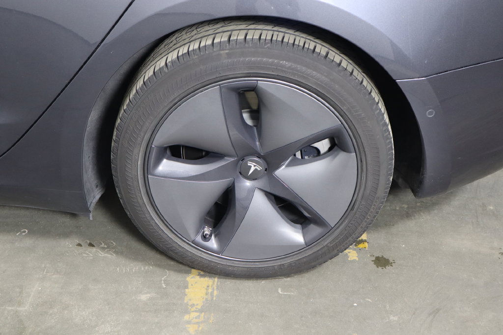 Used 2019 Tesla Model 3 Standard Range Plus RWD image 45
