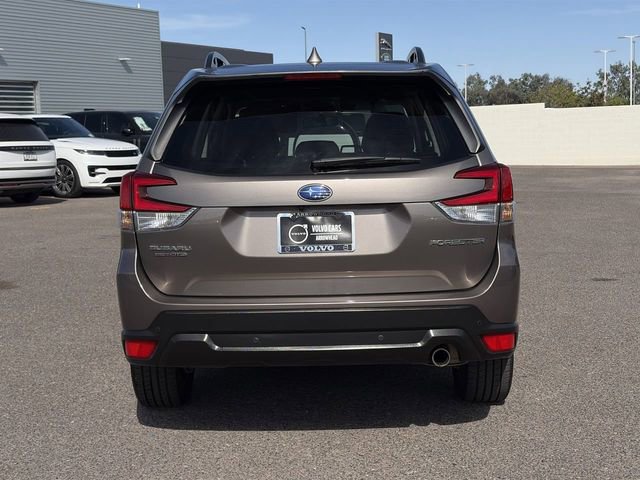 Used 2022 Subaru Forester Limited image 7