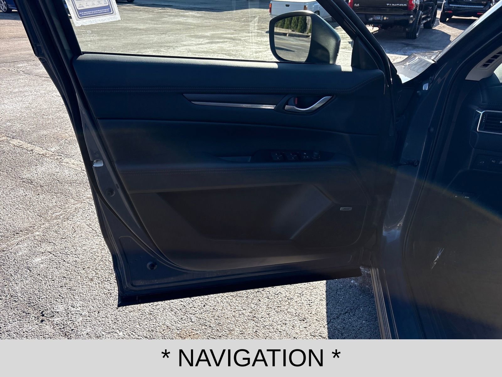 Used 2023 MAZDA CX-5 Carbon Edition image 10