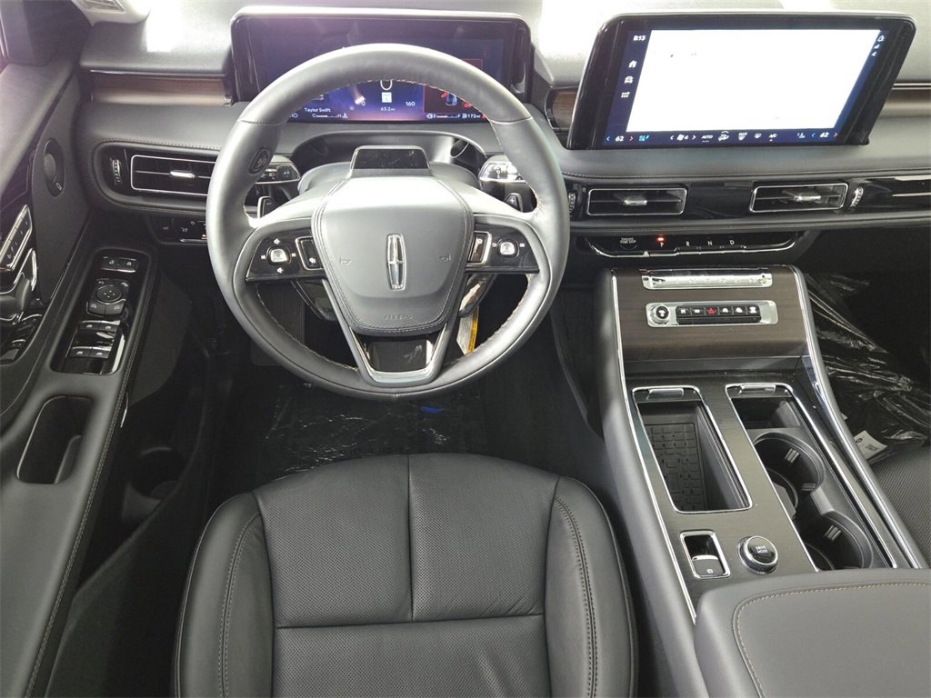 New 2025 Lincoln Aviator Reserve w/ Jet Appearance Package image 8
