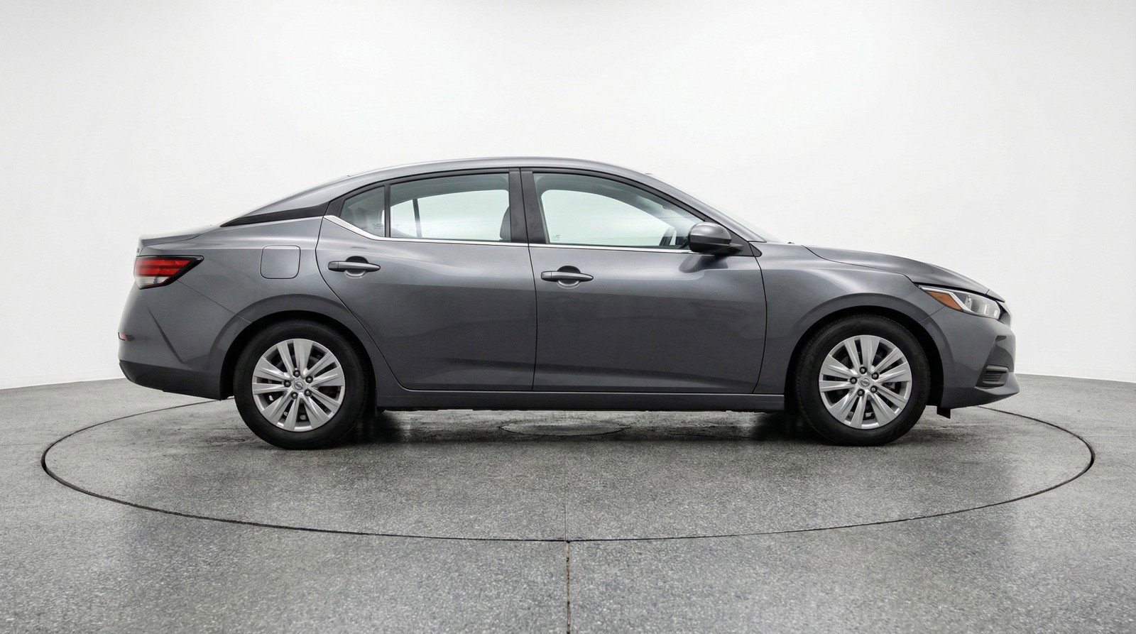 Used 2025 Nissan Sentra S FWD image 11