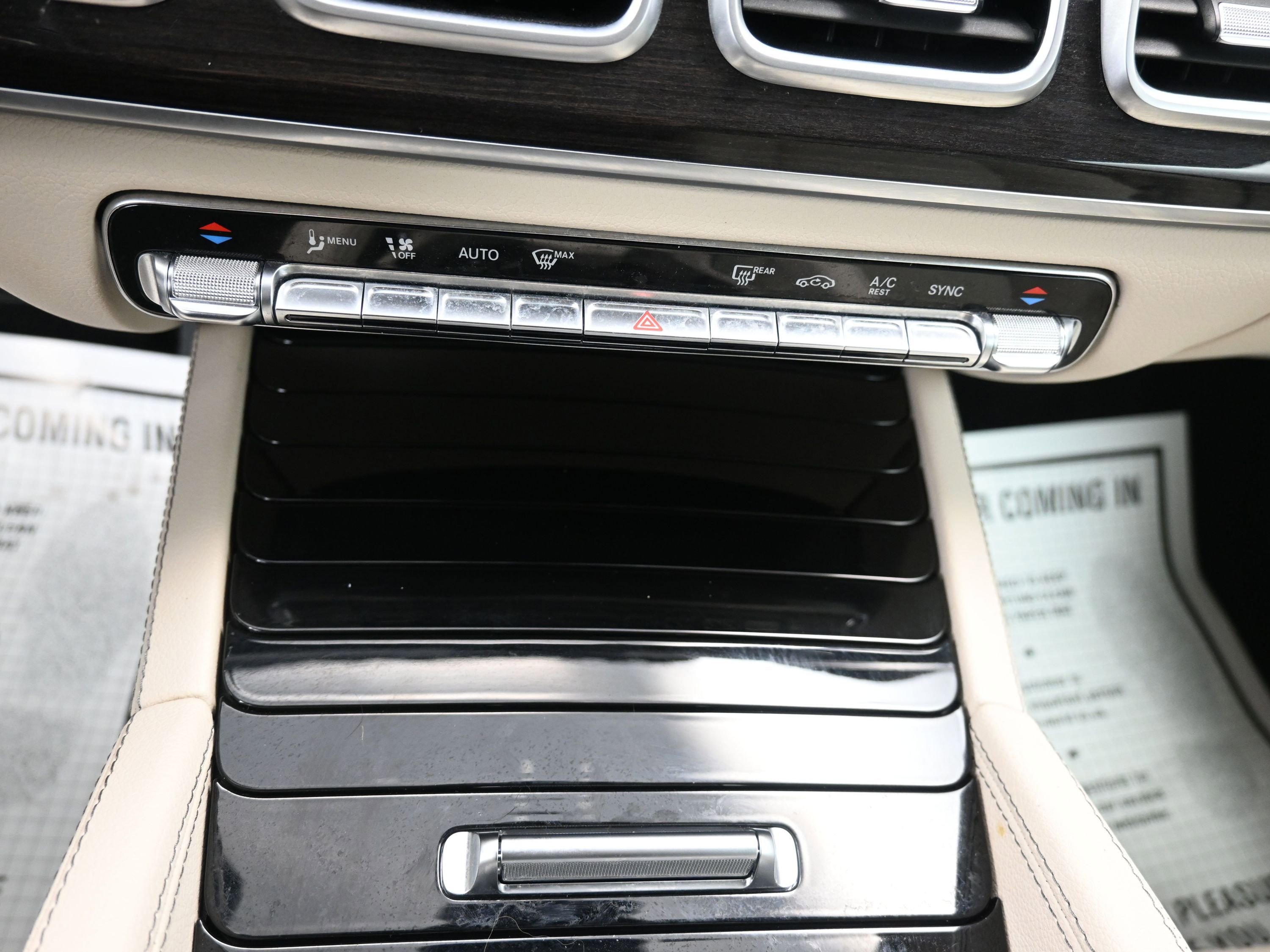 Used 2021 Mercedes-Benz GLS 450 4MATIC image 23