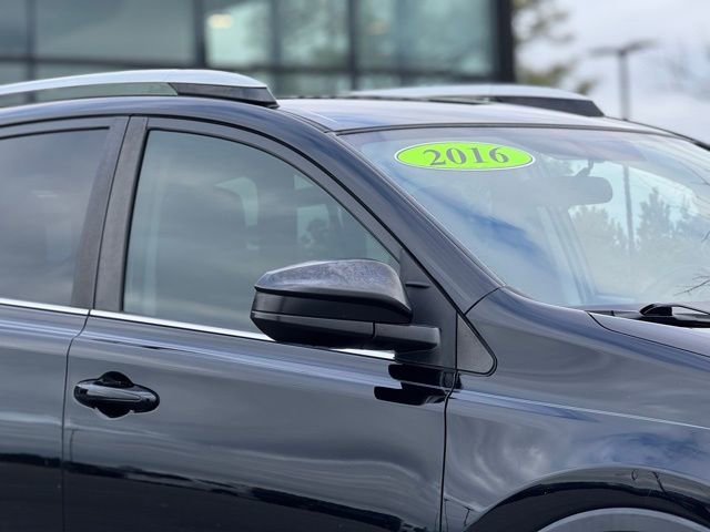 Used 2016 Toyota RAV4 LE image 4