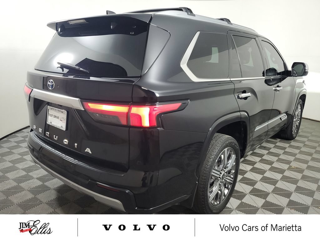 Used 2023 Toyota Sequoia Capstone AWD/4WD image 8