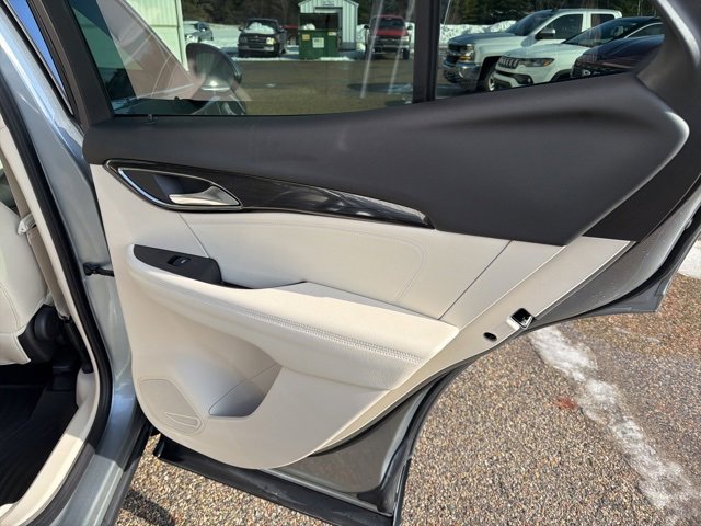 Used 2023 Buick Envision Preferred image 37