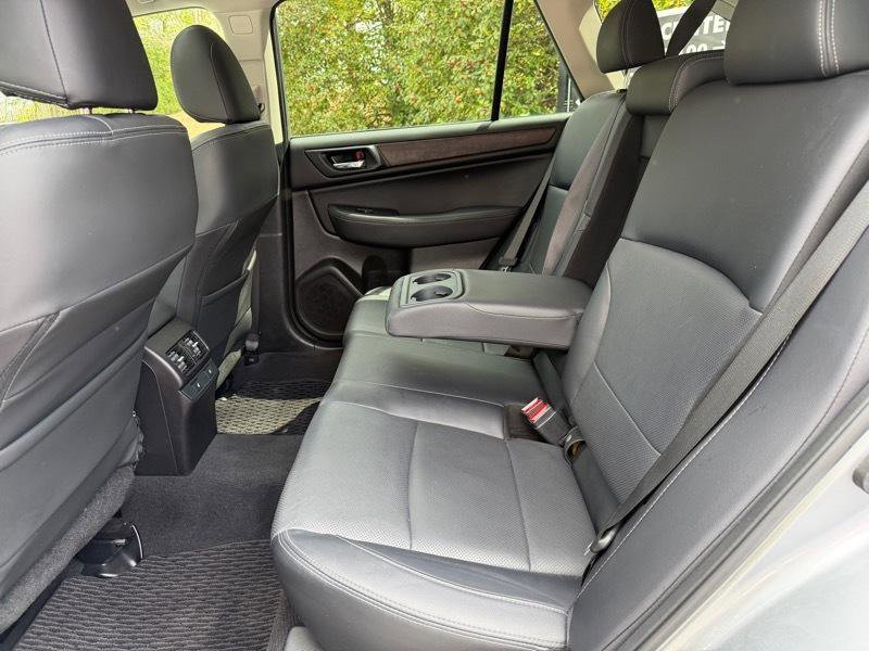 Used 2017 Subaru Outback 2.5i Limited AWD/4WD image 33