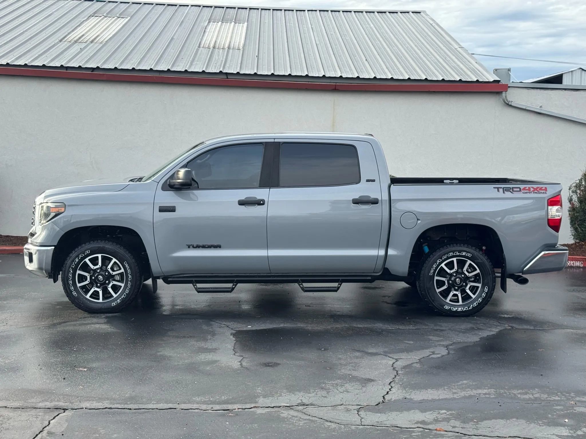 Used 2019 Toyota Tundra SR5 w/ TRD Off Road Package image 3