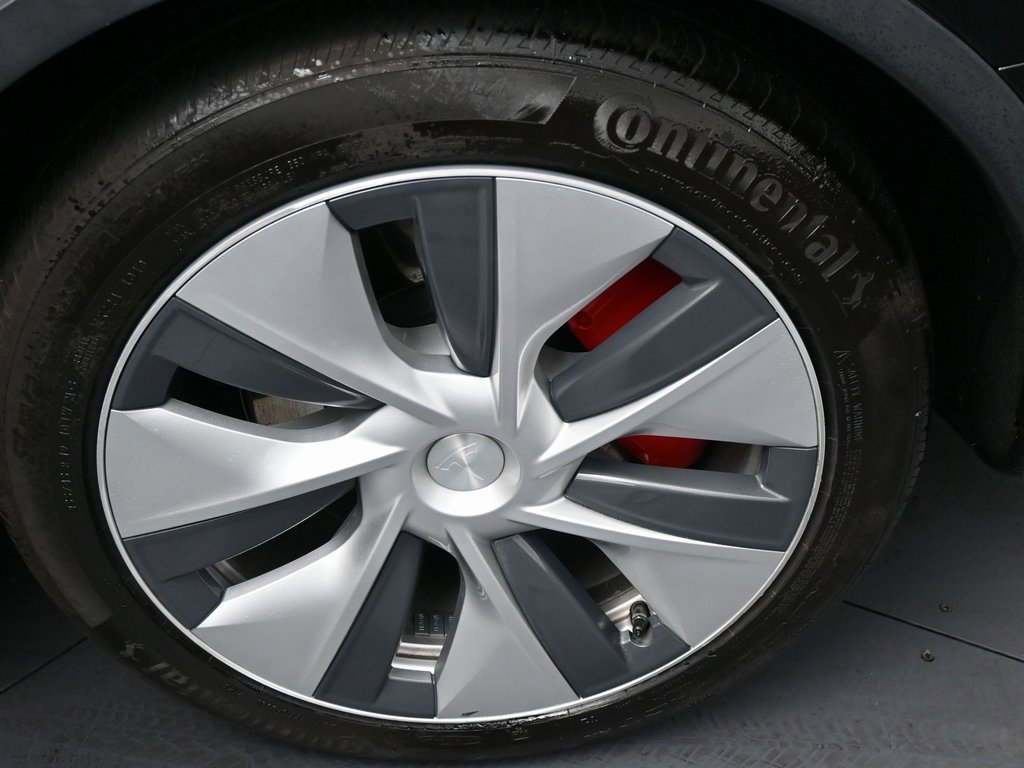 Used 2022 Tesla Model Y Performance image 38