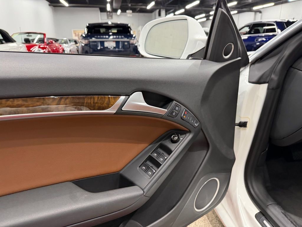 Used 2010 Audi A5 2.0T Premium image 22