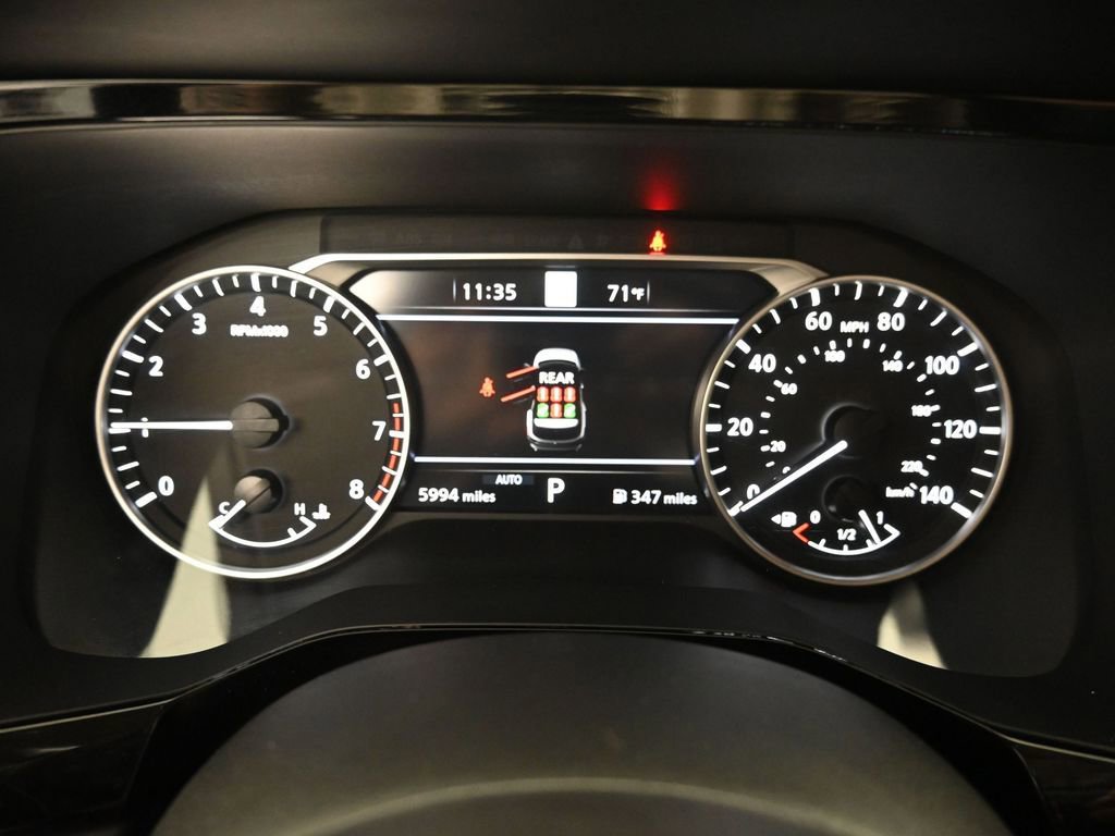 Used 2025 Nissan Pathfinder SL w/ Black Appearance Package AWD/4WD image 12