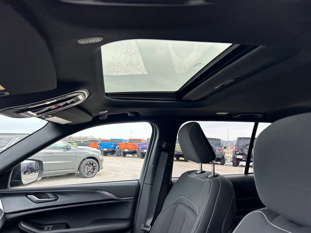 New 2026 Jeep Grand Cherokee Laredo X image 31