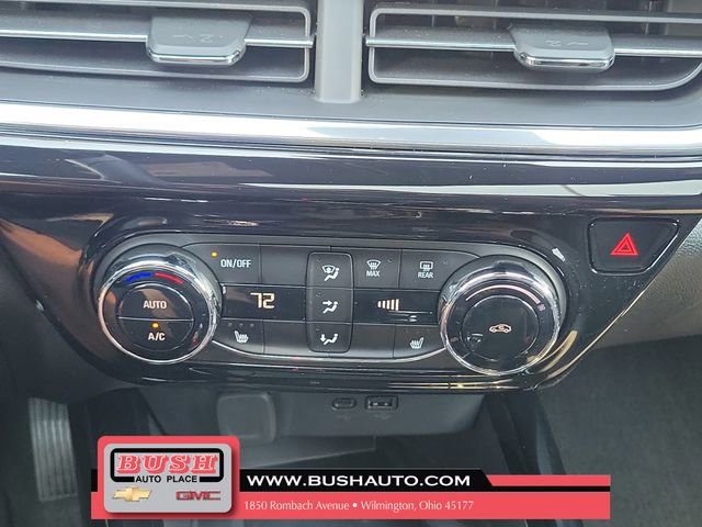 Used 2025 Chevrolet Trax RS w/ Sunroof Package image 29