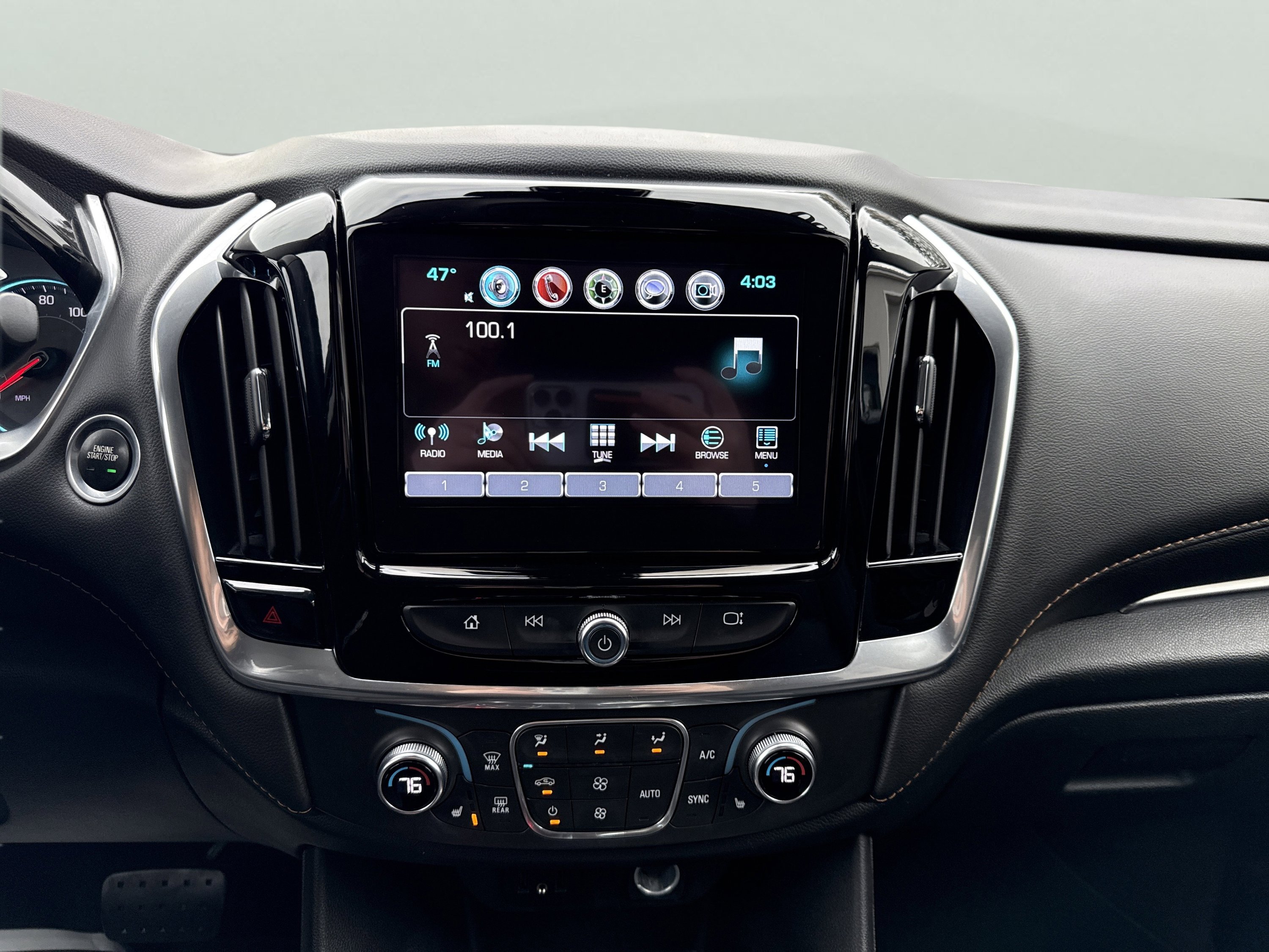 Used 2019 Chevrolet Traverse LT w/ LT Premium Package image 19