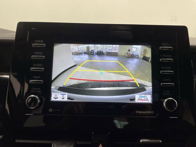 Used 2021 Toyota Camry SE w/ Convenience Package FWD image 17