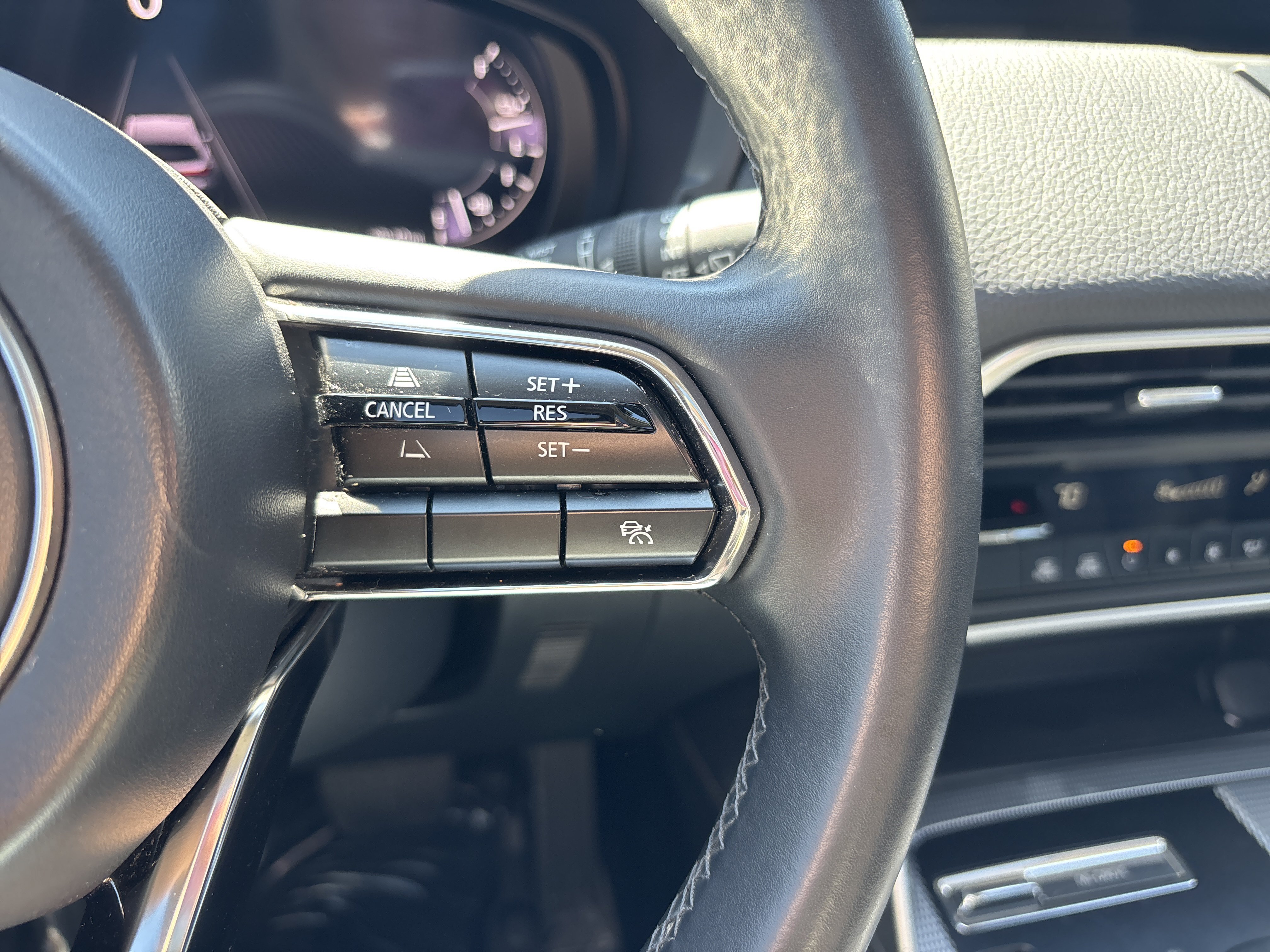 Used 2024 MAZDA CX-90 Plug-In Hybrid w/ Premium Pkg AWD/4WD image 27