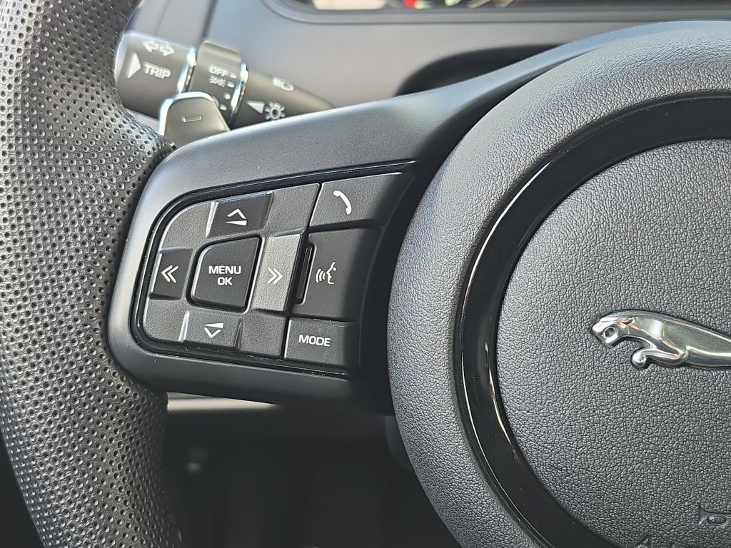 Certified 2024 Jaguar F-TYPE R AWD/4WD image 15