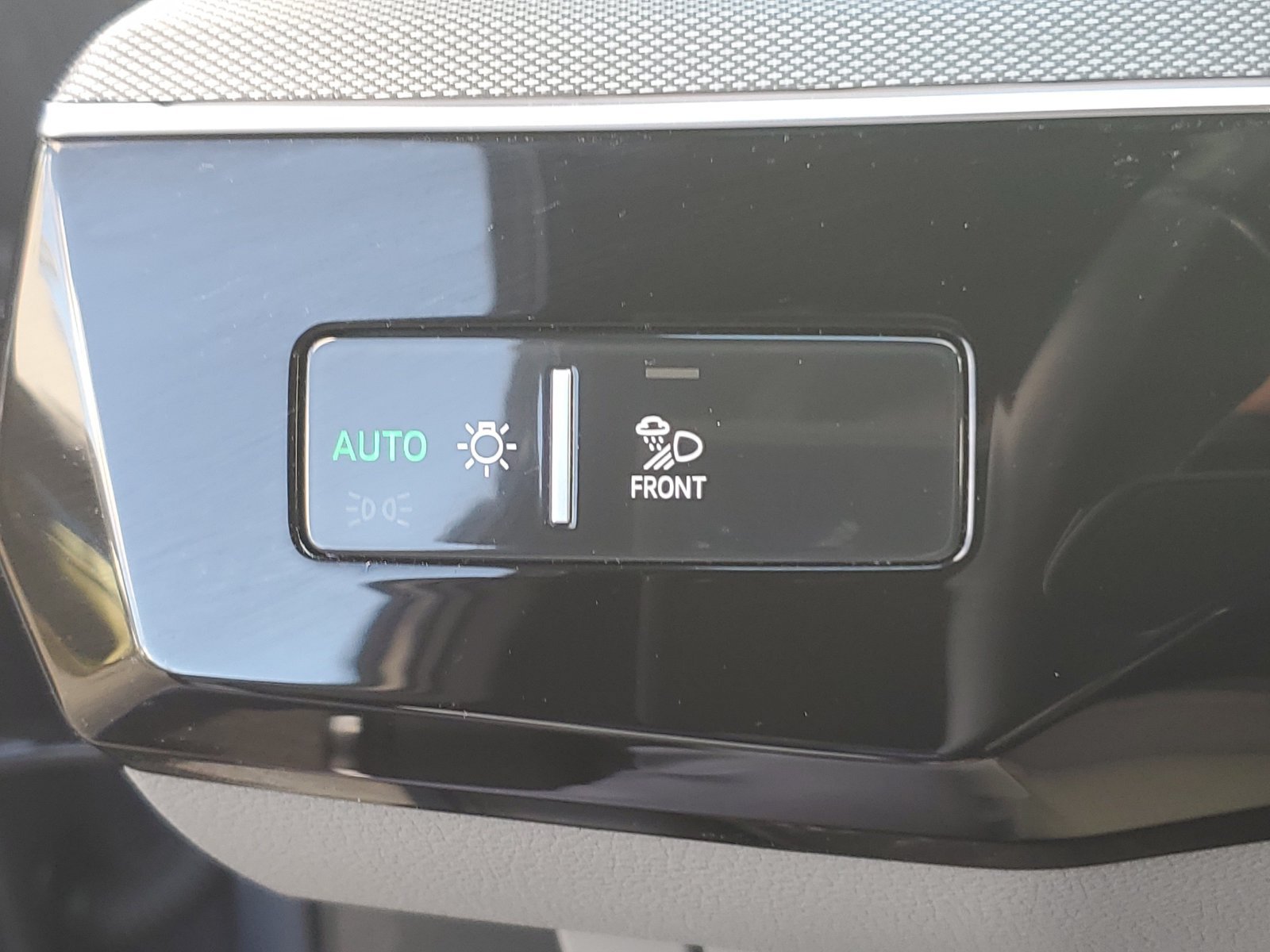 Used 2024 Audi Q8 e-tron Premium Plus w/ Prestige Package AWD/4WD image 24