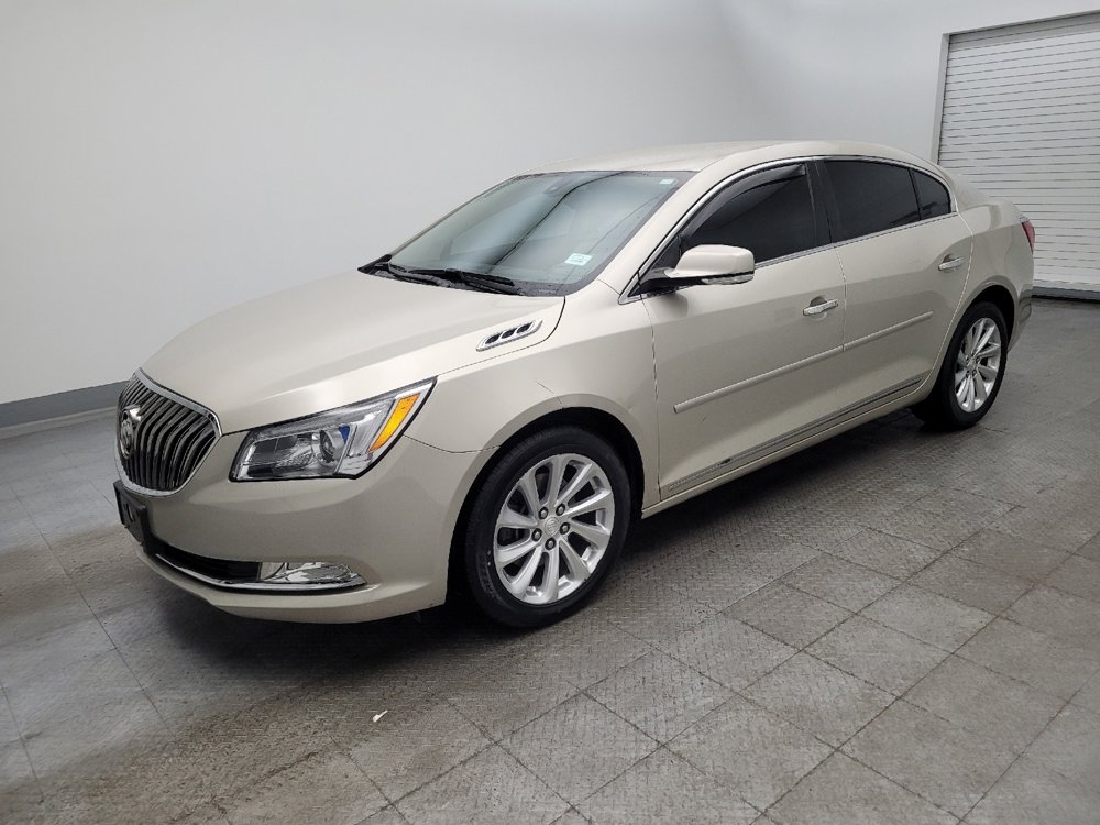 Used 2015 Buick LaCrosse Premium image 2