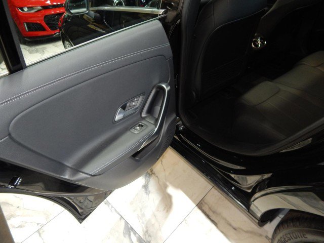 Used 2025 Mercedes-Benz CLA 250 4MATIC image 35