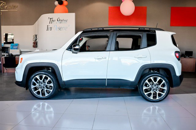 Used 2022 Jeep Renegade Limited w/ Sun, Sound & Wheels Group AWD/4WD image 8