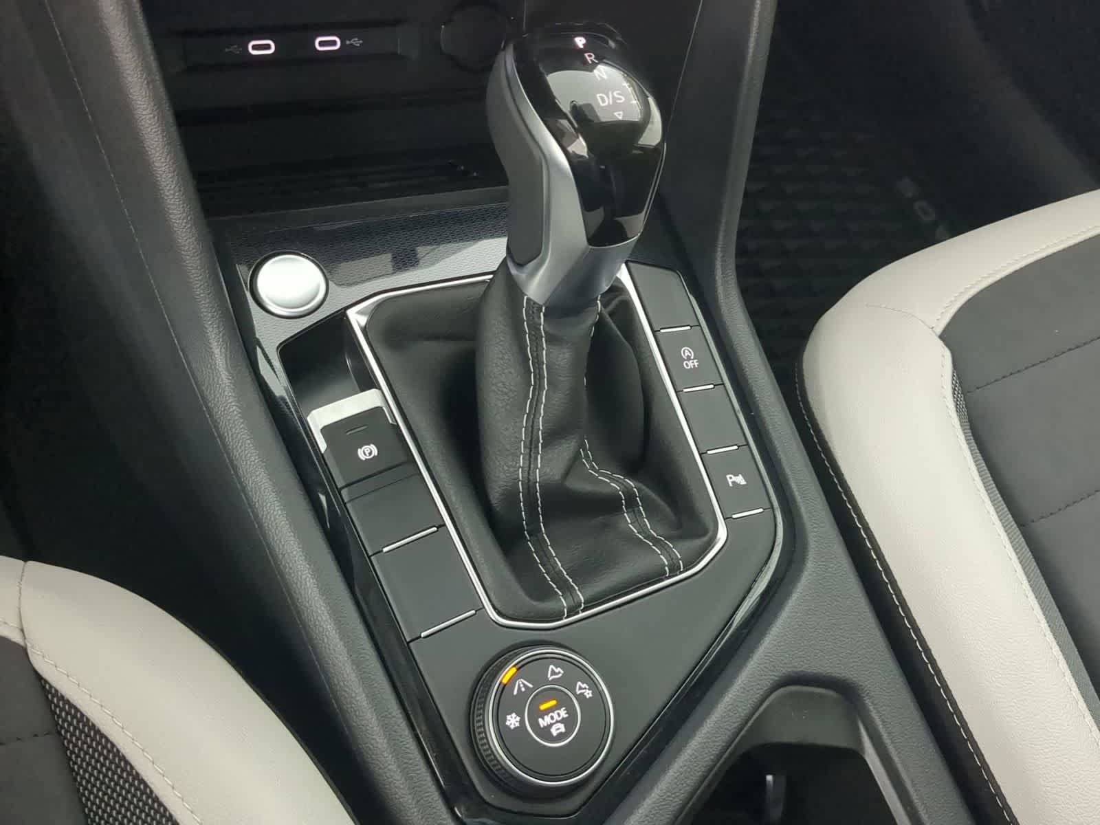 New 2025 Volkswagen Taos SE AWD/4WD image 33
