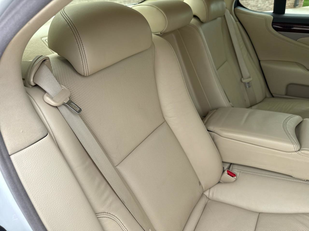 Used 2013 Lexus LS 460 w/ Comfort Pkg RWD image 50