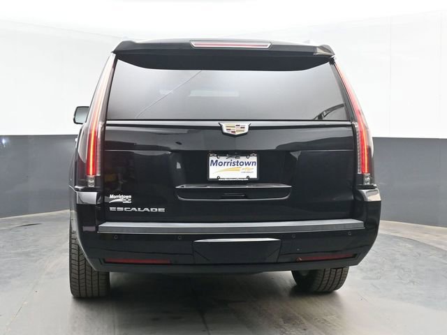 Used 2019 Cadillac Escalade Premium Luxury w/ Escalade Sport Edition AWD/4WD image 13