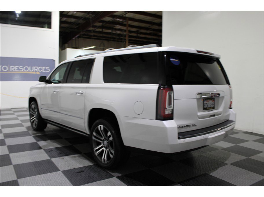 Used 2018 GMC Yukon XL Denali w/ Denali Ultimate Package image 6