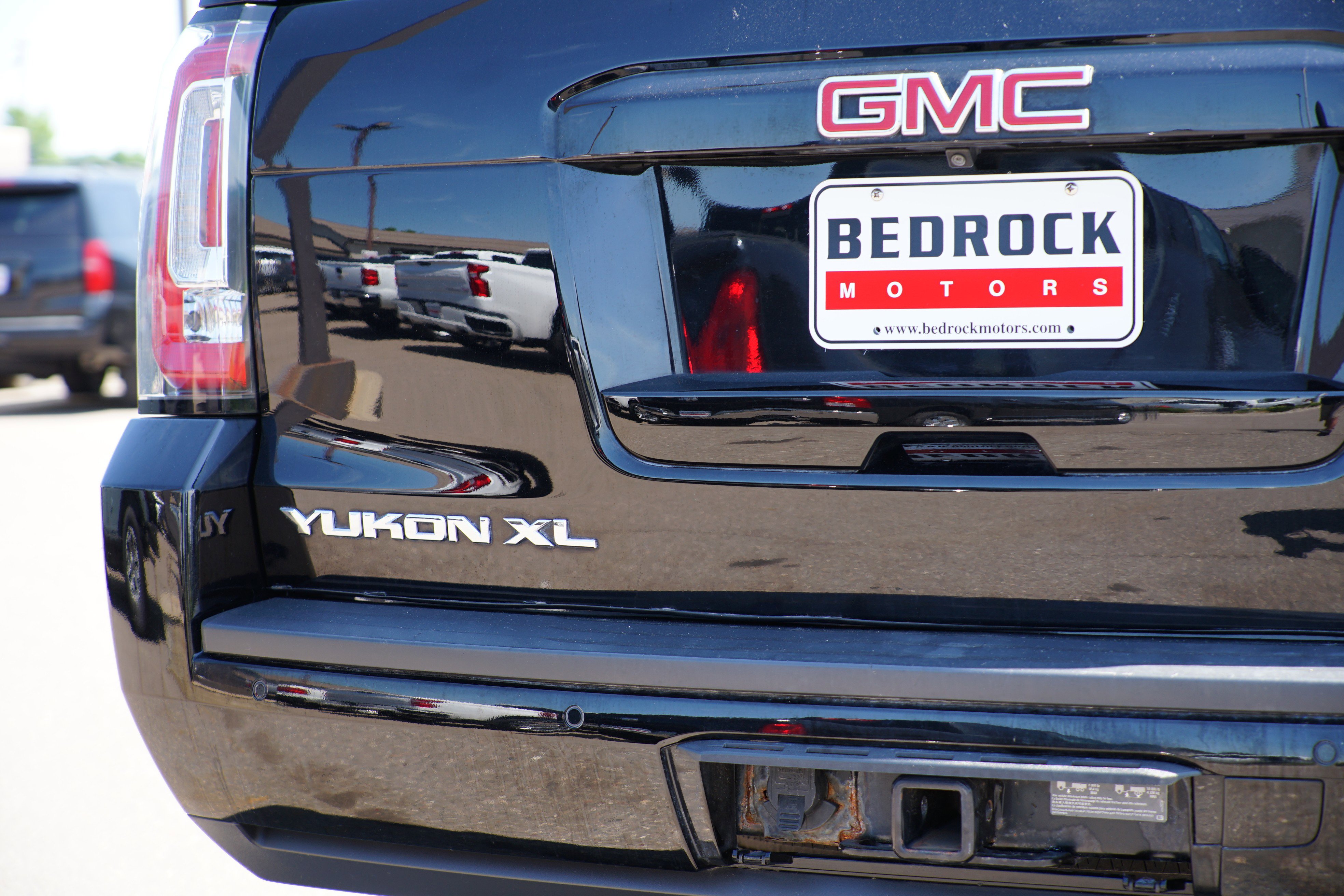 Used 2019 GMC Yukon XL SLE w/ SLE Value Package image 10