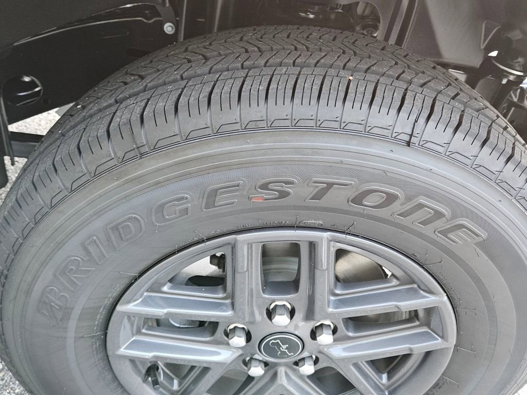 New 2025 Jeep Gladiator Sport AWD/4WD image 18