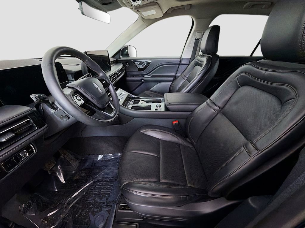 Used 2025 Lincoln Aviator Reserve w/ Jet Appearance Package image 21