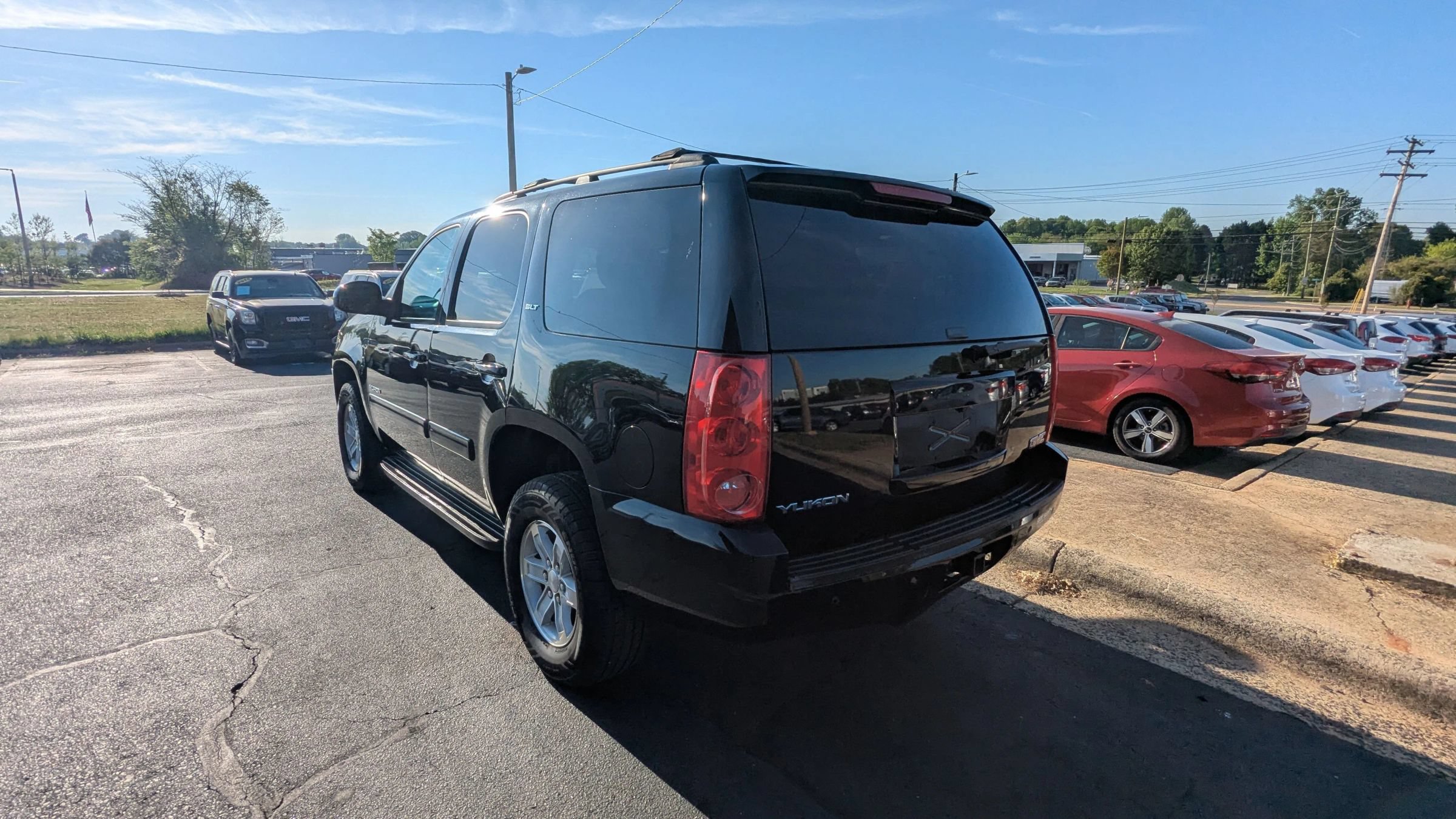 Used 2014 GMC Yukon SLT AWD/4WD image 5