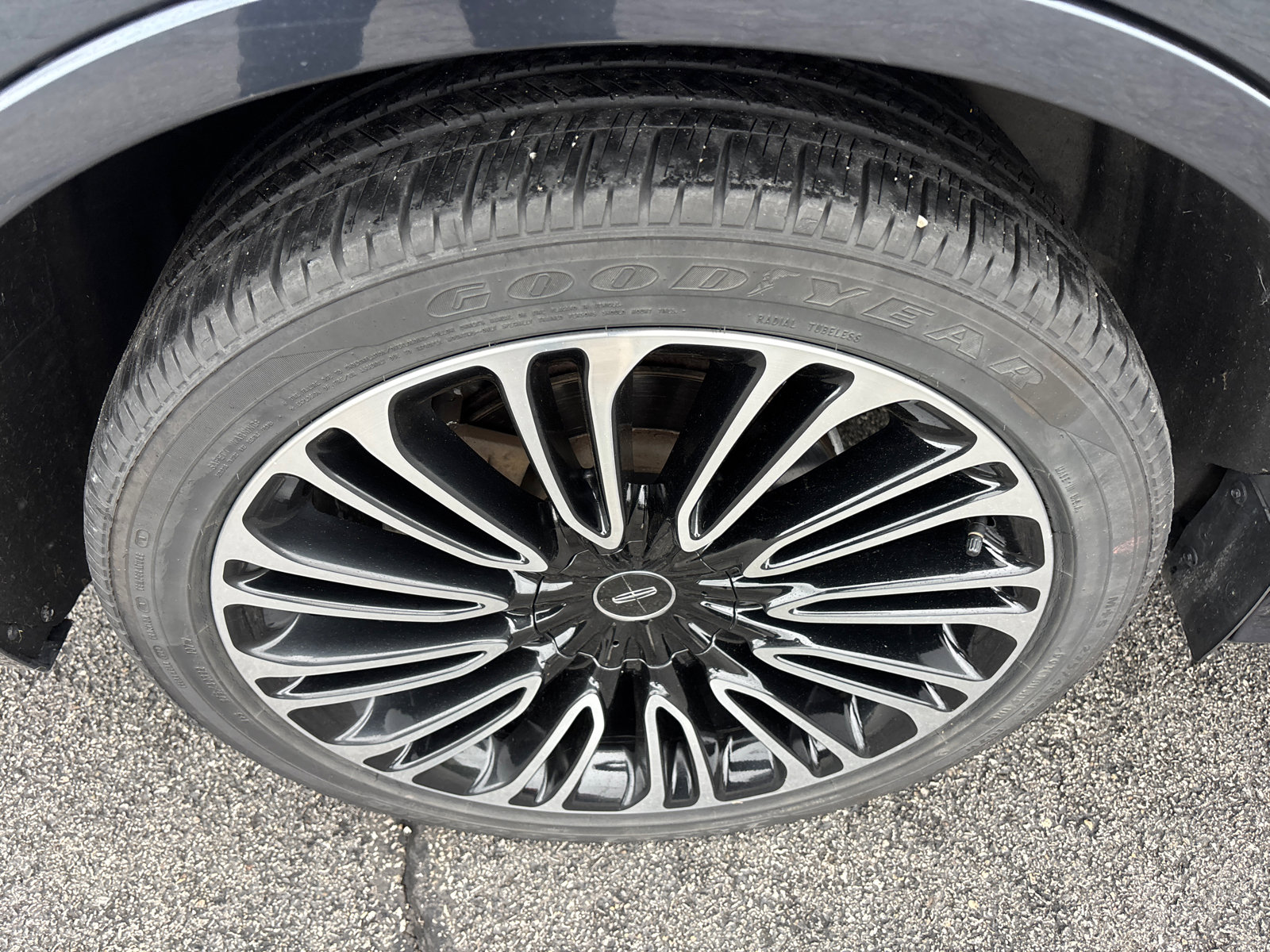 Used 2020 Lincoln Aviator Black Label w/ Dynamic Handling Package AWD/4WD image 10