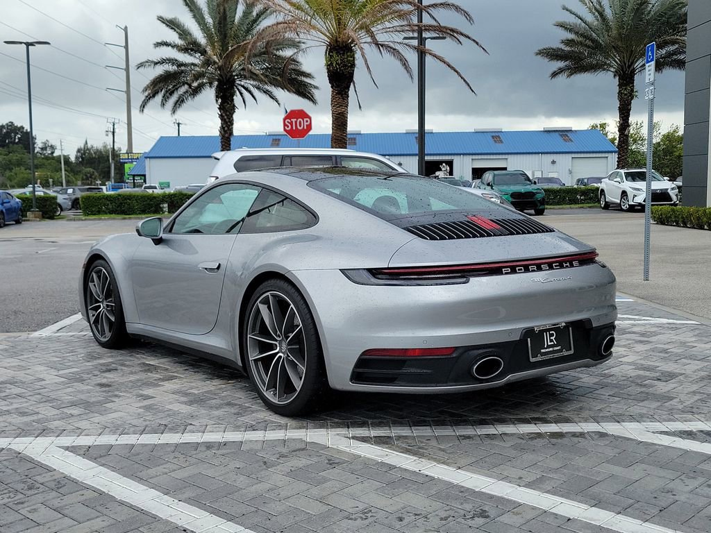 Used 2024 Porsche 911 Carrera 4 AWD/4WD image 3