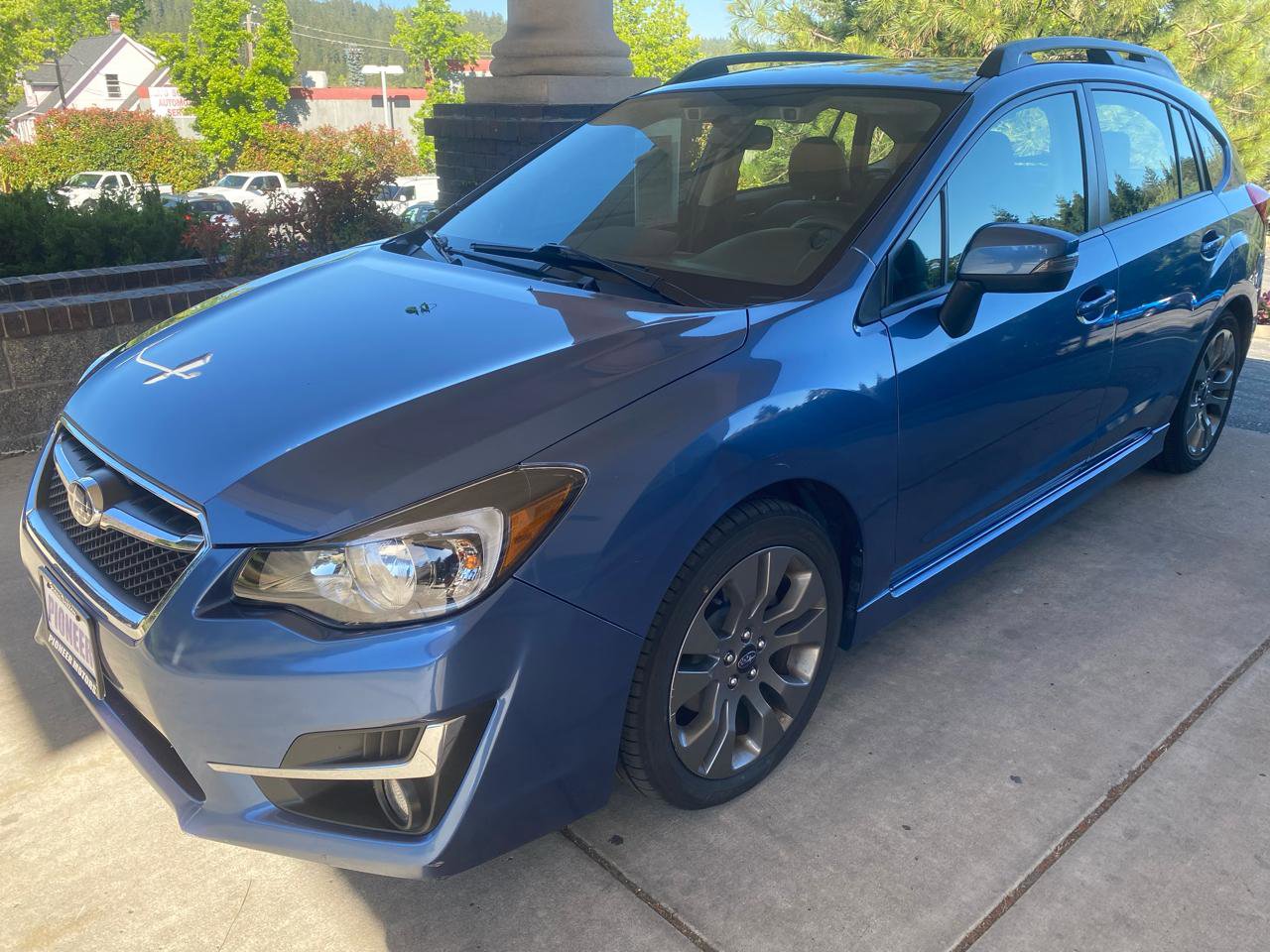 Used 2015 Subaru Impreza 2.0i Sport Limited AWD/4WD image 2