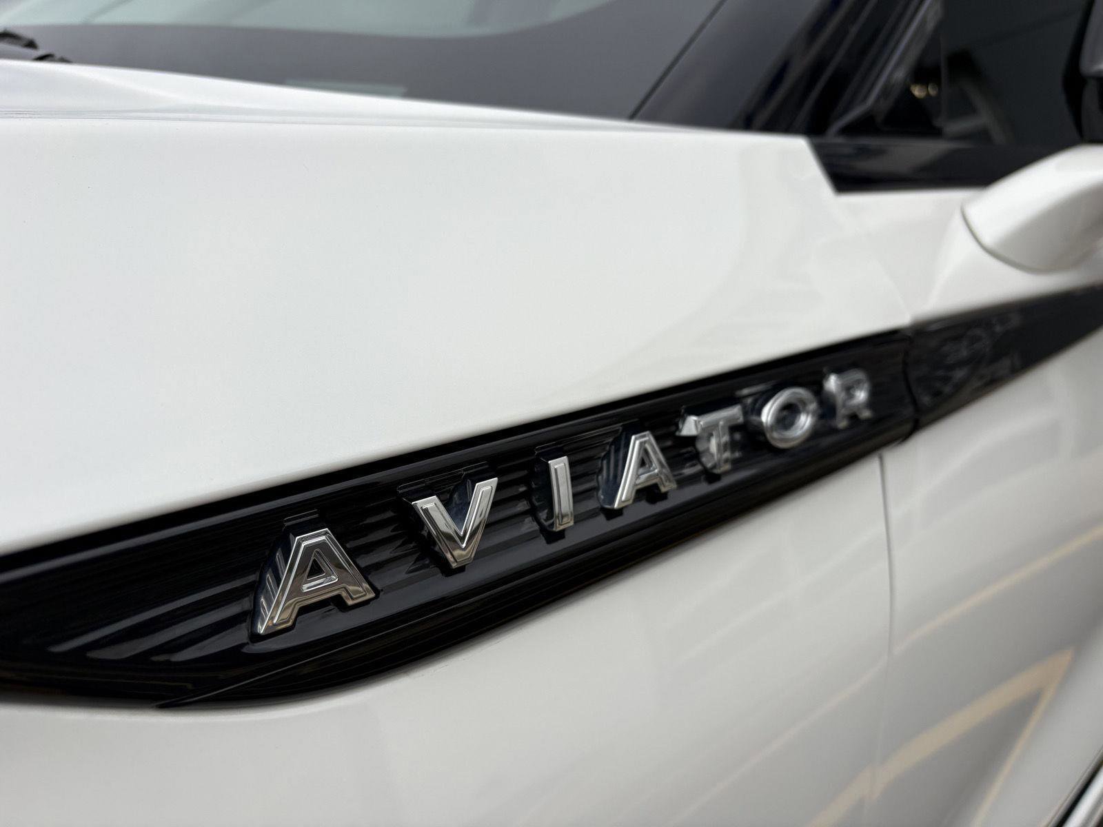 Used 2025 Lincoln Aviator Reserve w/ Equipment Group 201A image 7