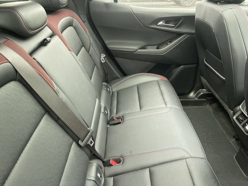 Used 2025 Chevrolet Equinox RS w/ Convenience Package III FWD image 11