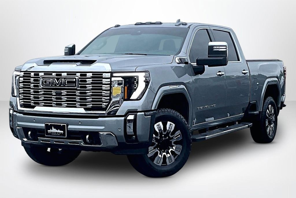 Used 2025 GMC Sierra 3500 Denali w/ Denali Reserve Package AWD/4WD image 3