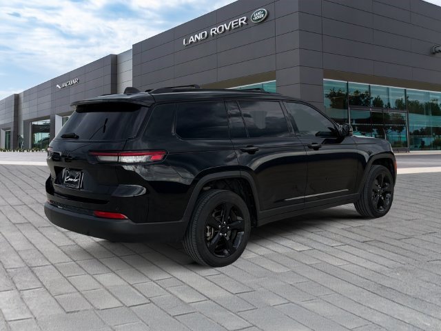 Used 2024 Jeep Grand Cherokee L Altitude AWD/4WD image 5
