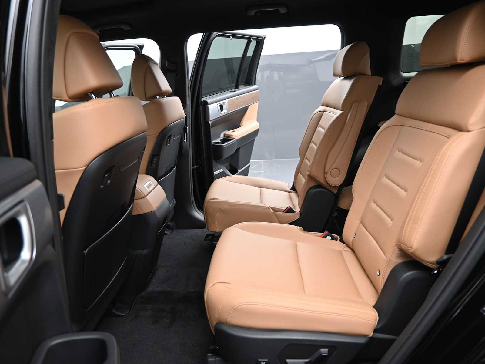 New 2026 Hyundai Santa Fe Calligraphy image 14