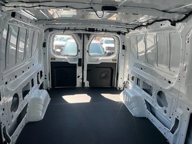 New 2024 Ford E-Transit Low Roof RWD image 25