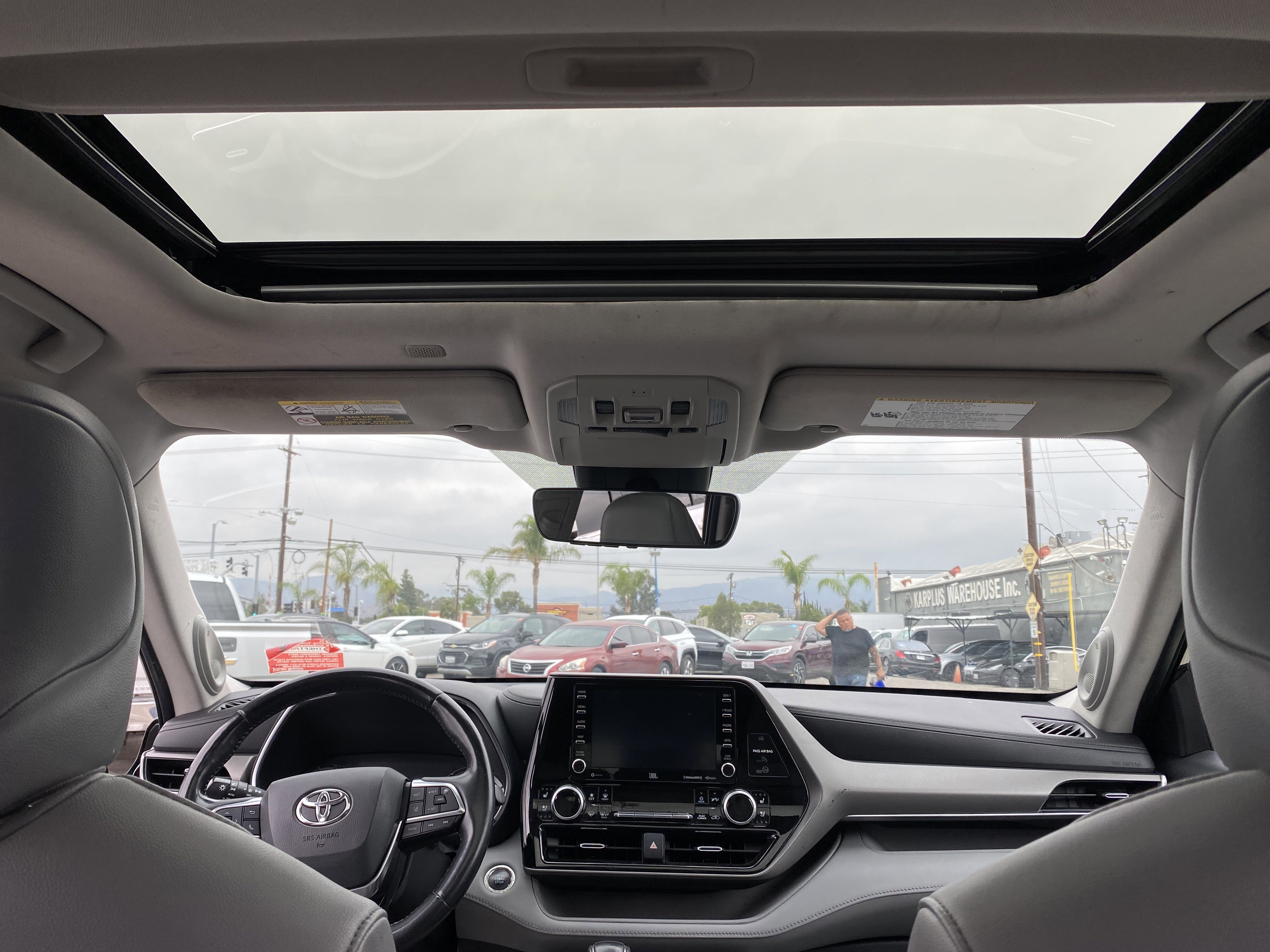 Used 2021 Toyota Highlander Limited image 25