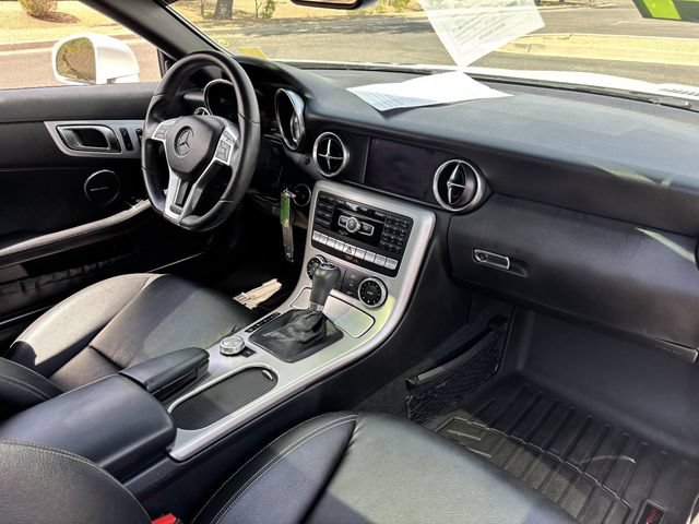 Used 2014 Mercedes-Benz SLK 250 image 12