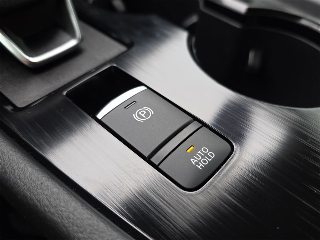 Used 2025 Nissan Rogue SV w/ Rock Creek Premium Package image 32